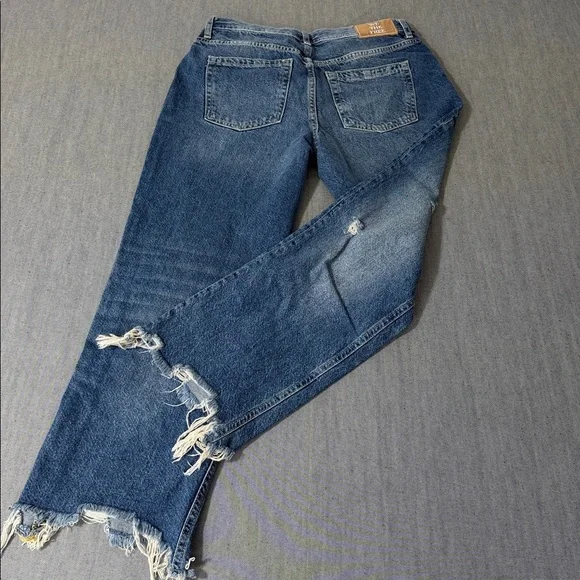 Free People We The Free Button Fly Distressed Raw Hem Cropped Jeans 28 G-4 - Picture 5 of 14